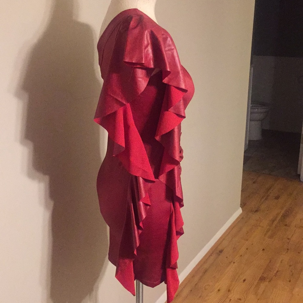 Dress - Picture 2 of 3